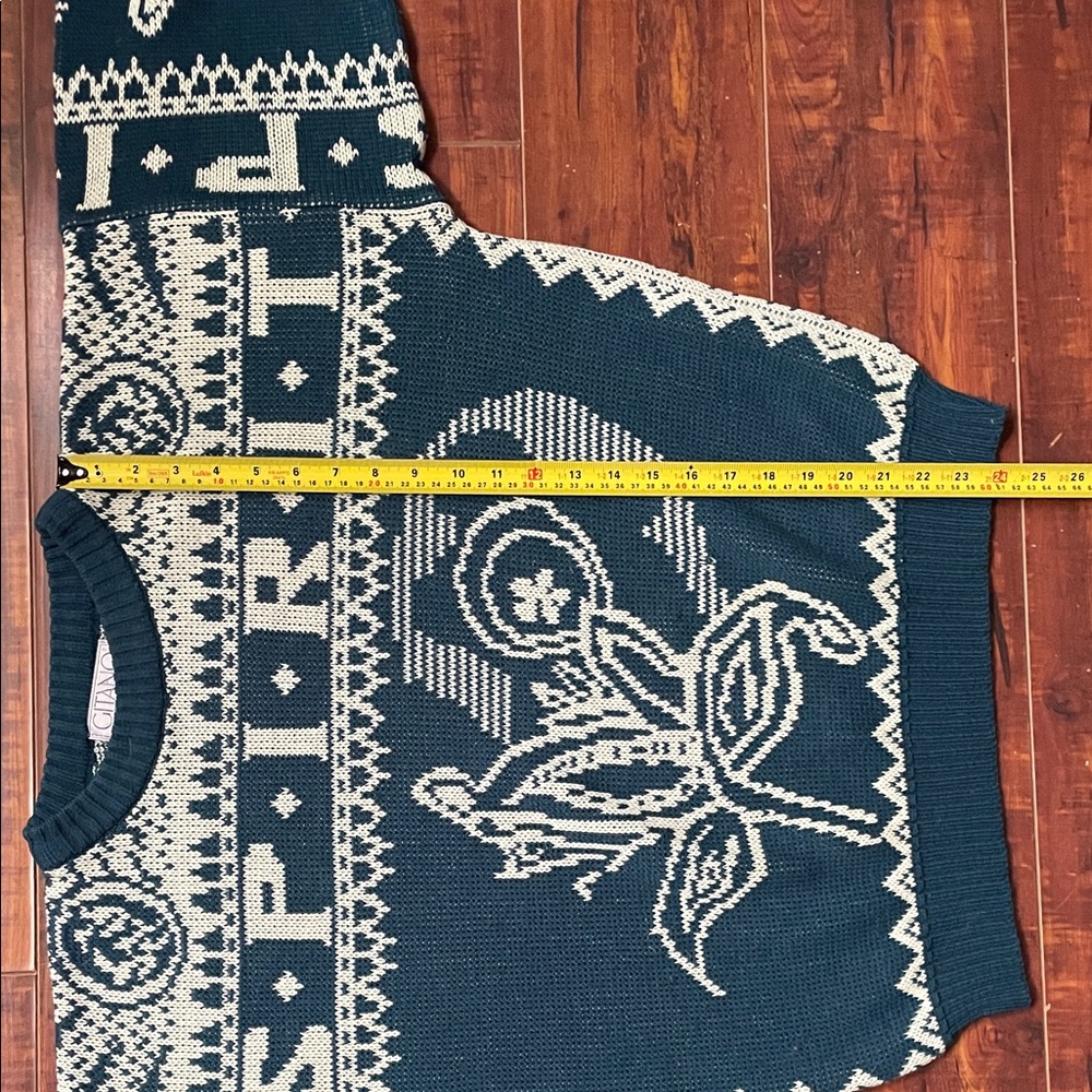 Vintage Gitano Sportswear Teal and Cream “Spirit’ Sweater - Picture 5 of 8